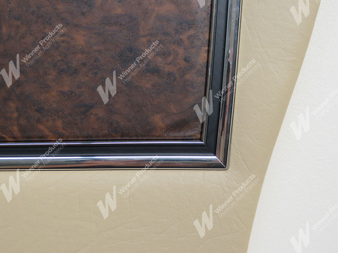 Holden Statesman HQ Statesman Deville 73-74 38M Doeskin & Chestnut Door Trims (Image 3 of 3)