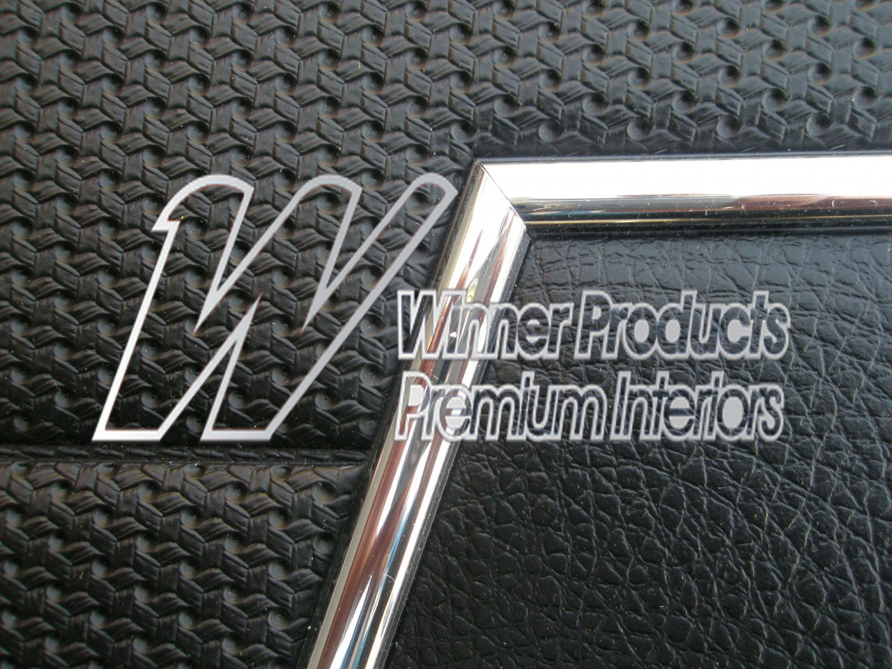 Holden Monaro HT Monaro GTS Coupe 10Y Black & Houndstooth Door Trims (Image 4 of 4)