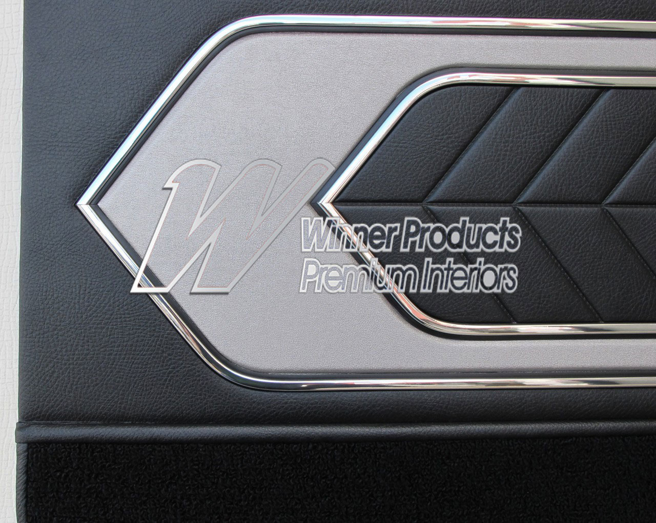 Holden Torana LC Torana GTR Coupe 40L Black & Houndstooth Door Trims (Image 3 of 3)