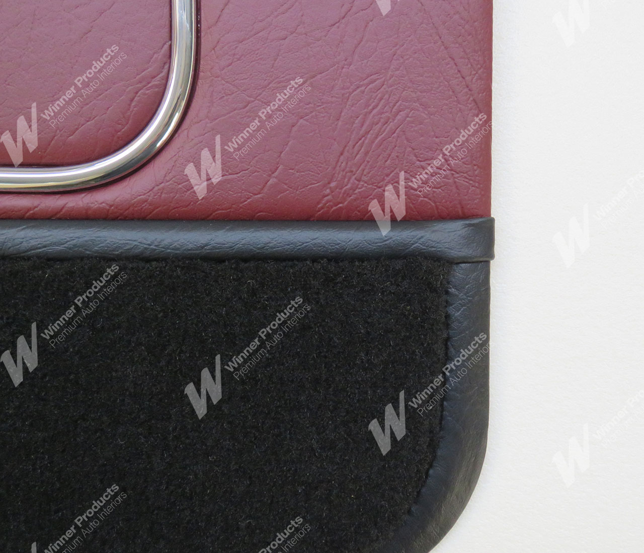 Holden Monaro HX Monaro LE Coupe 76Z Cinnabar Door Trims (Image 3 of 3)