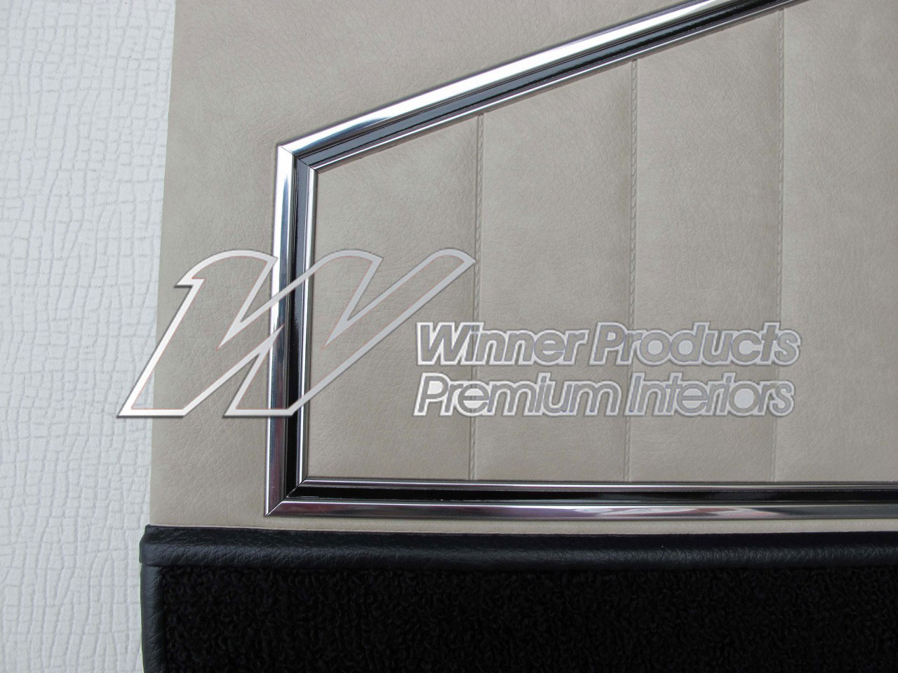 Holden Monaro HG Monaro GTS Coupe 18X Sandalwood & Black Door Trims (Image 7 of 14)