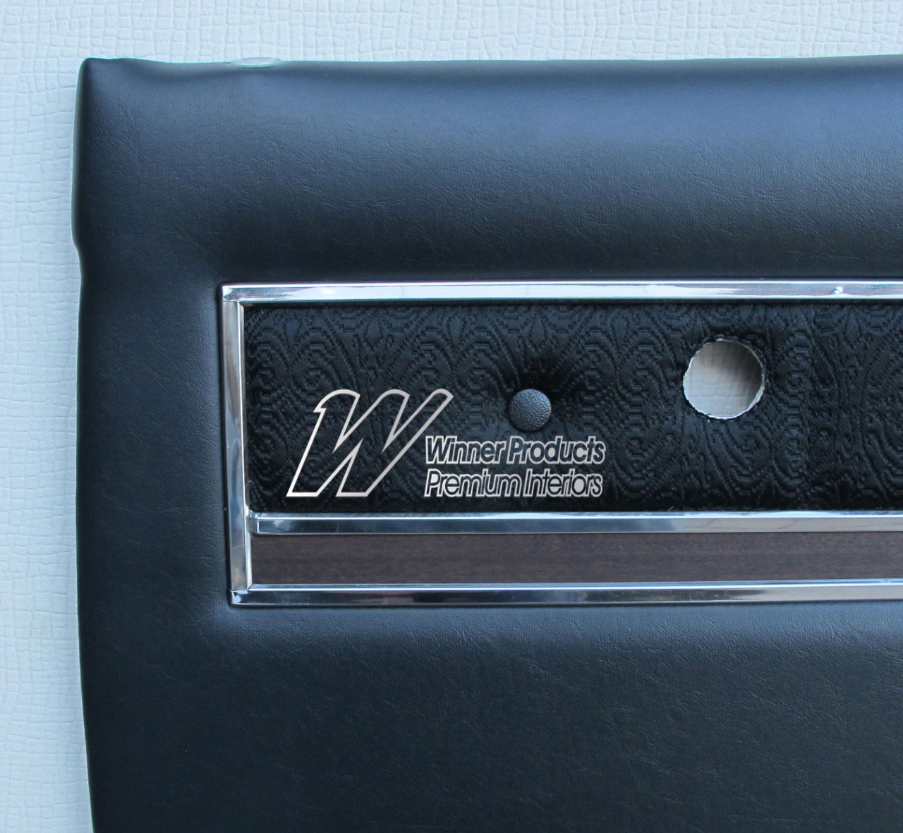 Holden Brougham HK Brougham Sedan 10M Black & Brocade Door Trims (Image 10 of 15)