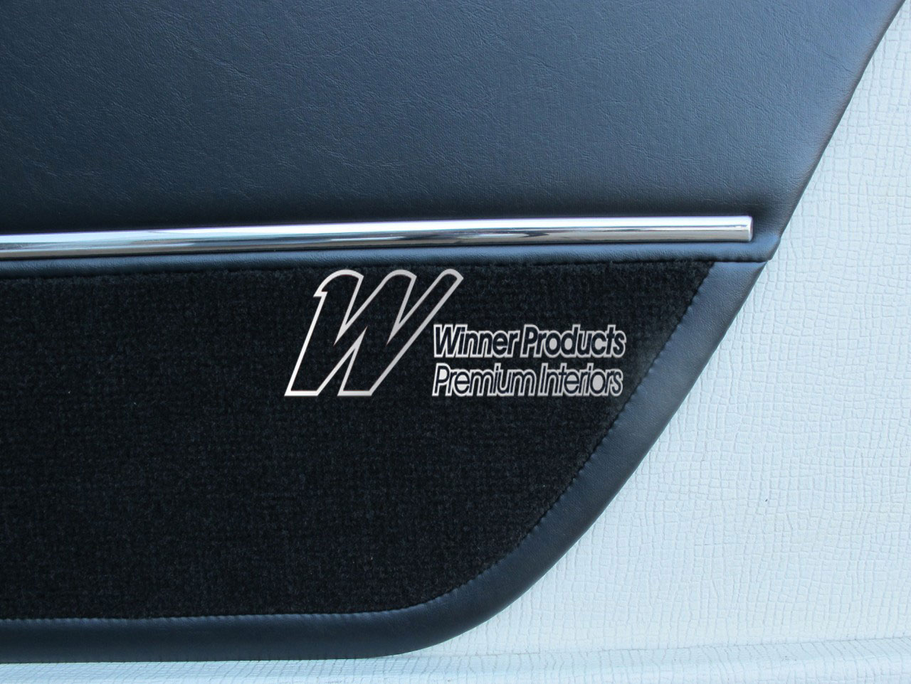 Holden Brougham HK Brougham Sedan 10M Black & Brocade Door Trims (Image 12 of 15)