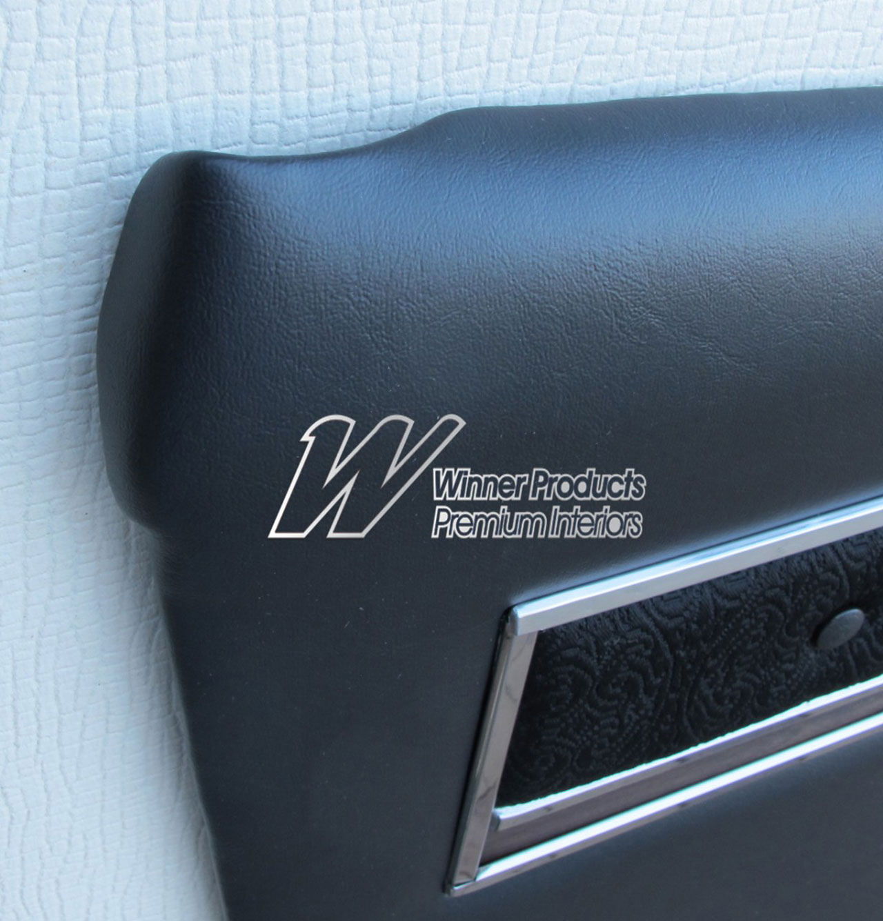 Holden Brougham HK Brougham Sedan 10M Black & Brocade Door Trims (Image 15 of 15)