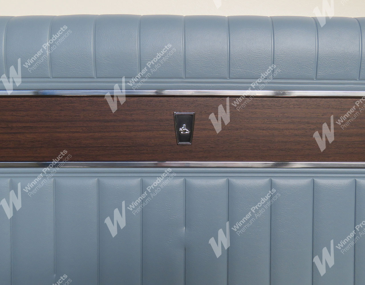 Holden Premier HK Premier Sedan 14R Light Teal Door Trims (Image 5 of 6)