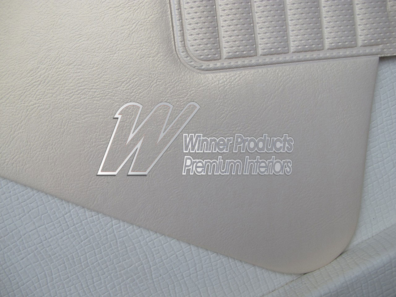 Holden Monaro HK Monaro GTS Coupe 18Y Parchment & Black Door Trims (Image 9 of 18)