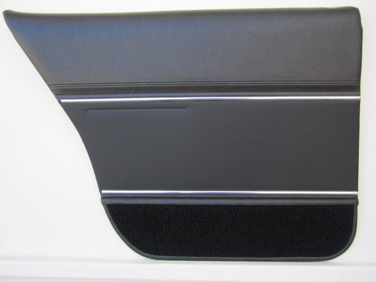 Holden Monaro HX Monaro GTS Sedan 18X Slate & Stripe Door Trims (Image 4 of 11)