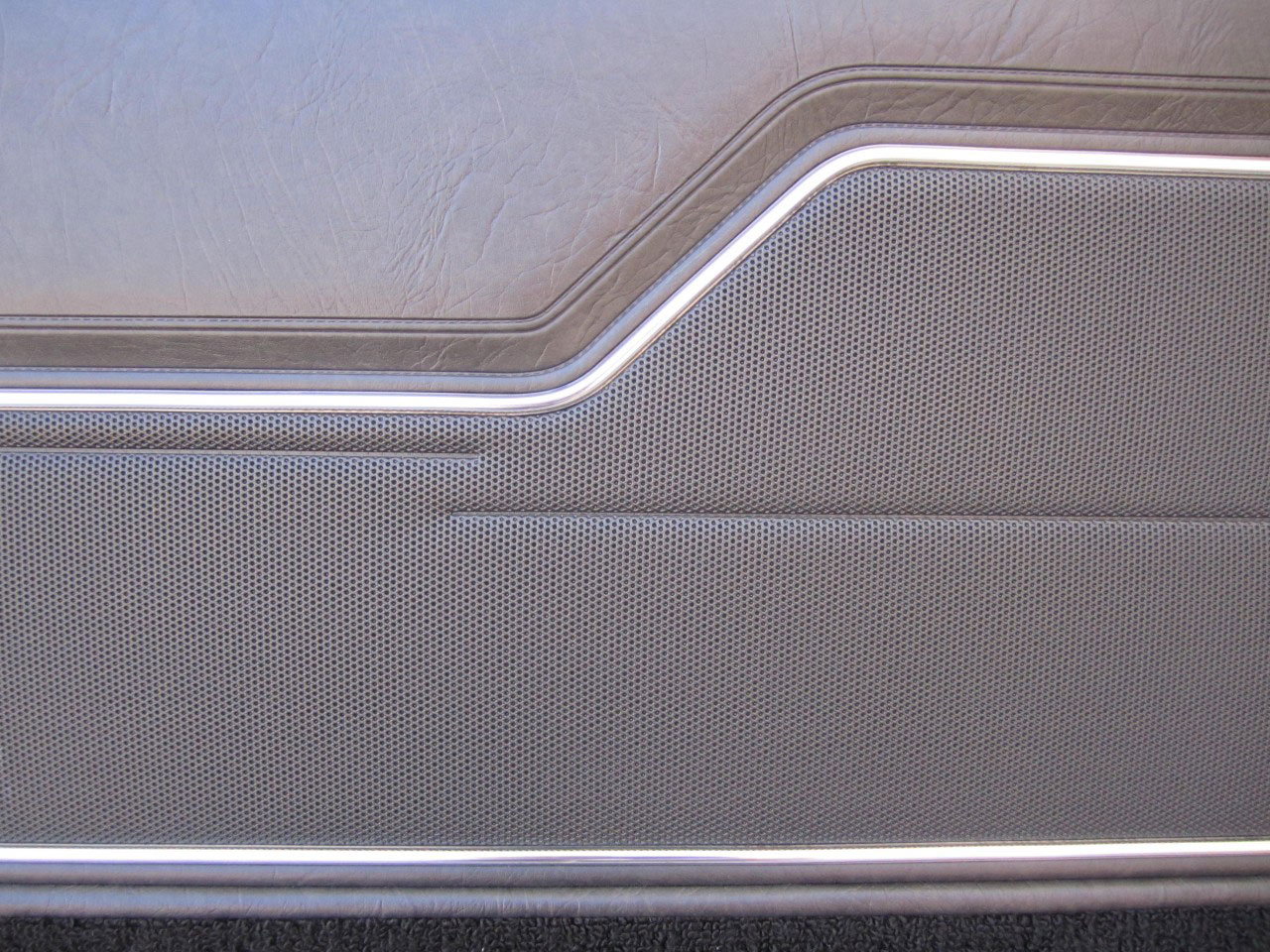 Holden Monaro HX Monaro GTS Sedan 18X Slate & Stripe Door Trims (Image 11 of 11)