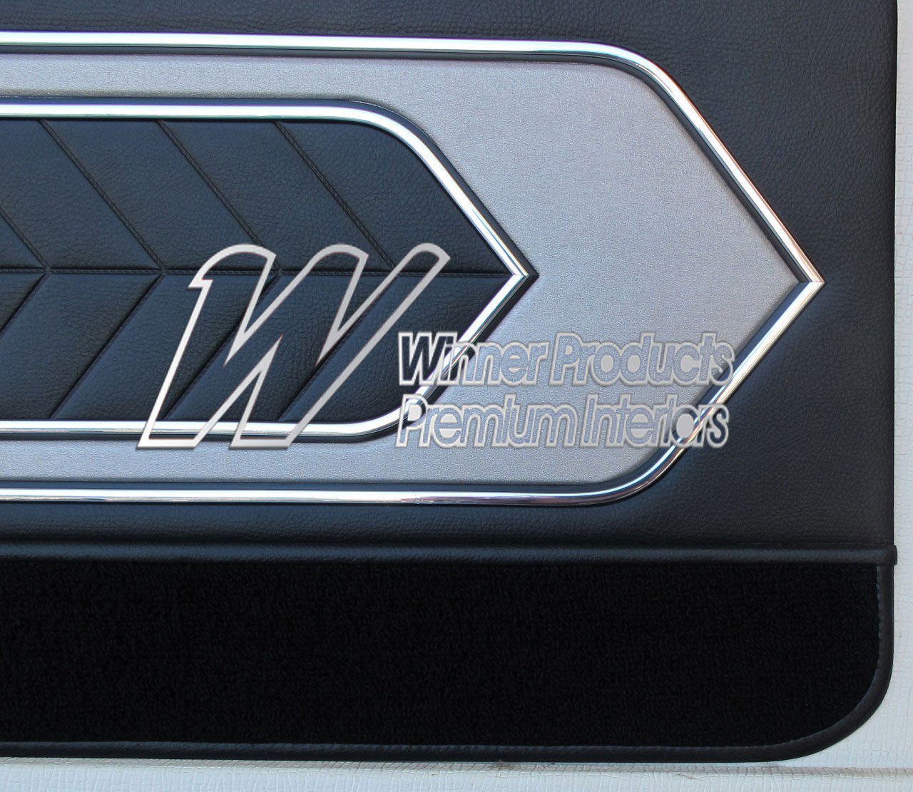 Holden Torana LC Torana GTR Coupe 40L Black & Houndstooth Door Trims (Image 4 of 50)