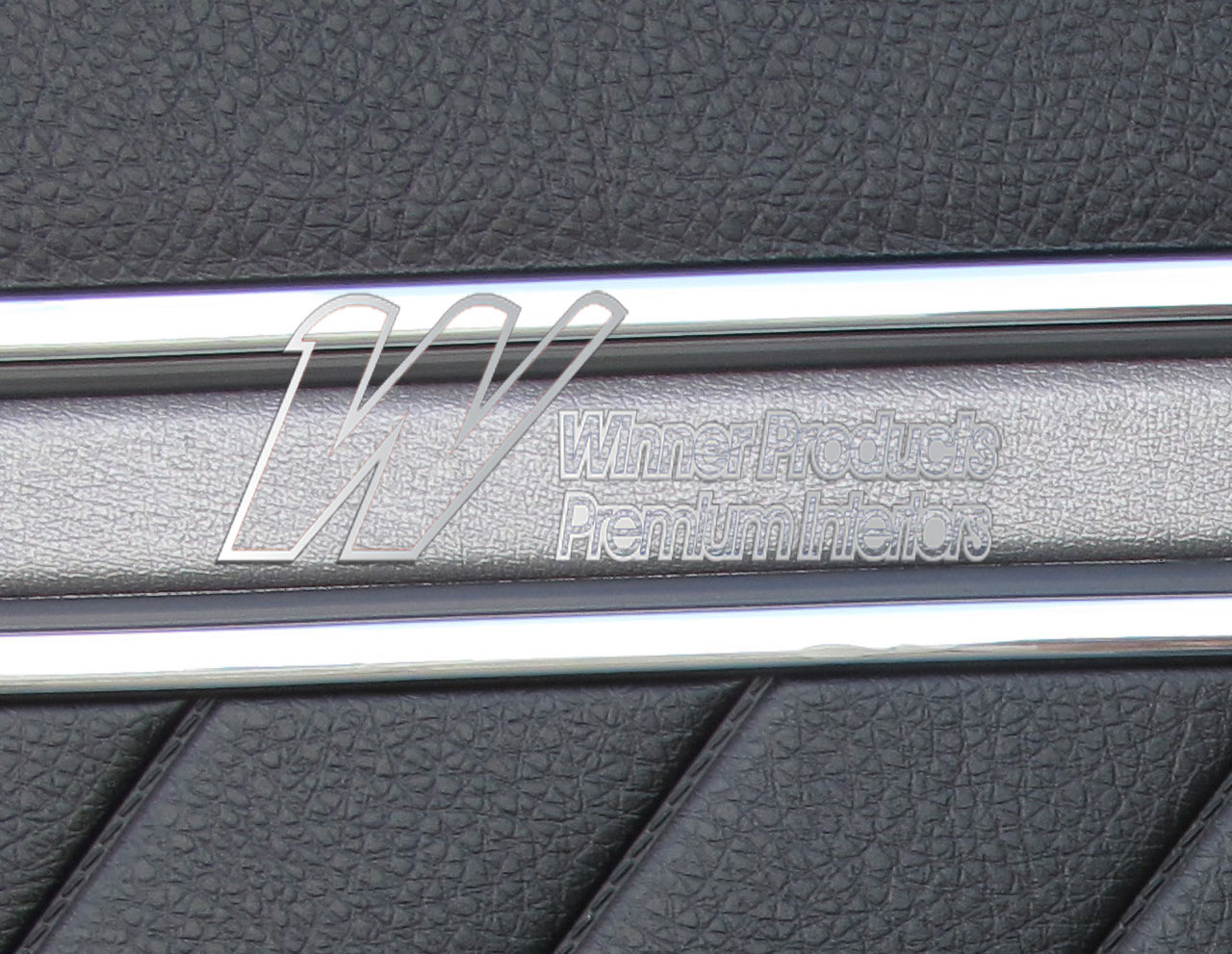 Holden Torana LC Torana GTR Coupe 40L Black & Houndstooth Door Trims (Image 24 of 50)