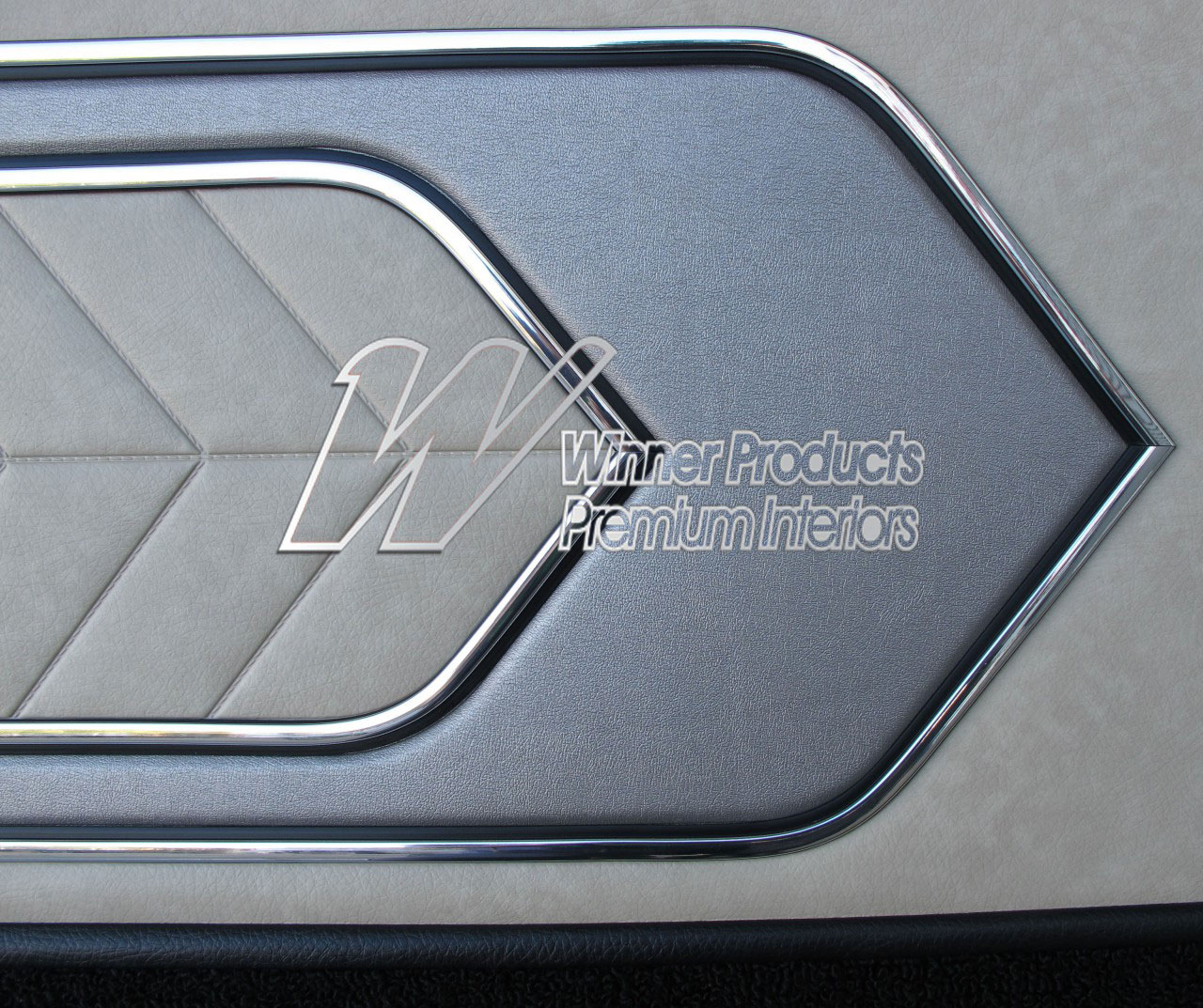 Holden Torana LC Torana GTR Coupe 48W Sandalwood & Houndstooth Door Trims (Image 6 of 6)