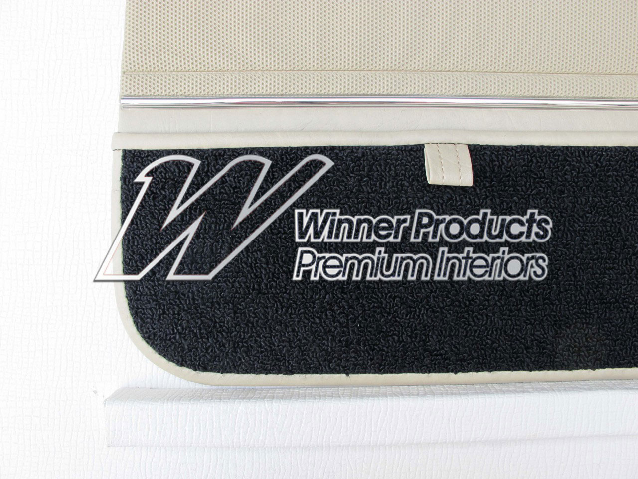 Holden Torana LX Torana SS Hatch 60A Chamois & Golfball Door Trims (Image 3 of 10)