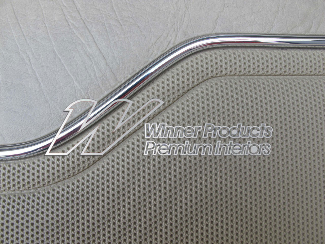 Holden Torana LX Torana SS Hatch 60A Chamois & Golfball Door Trims (Image 5 of 10)