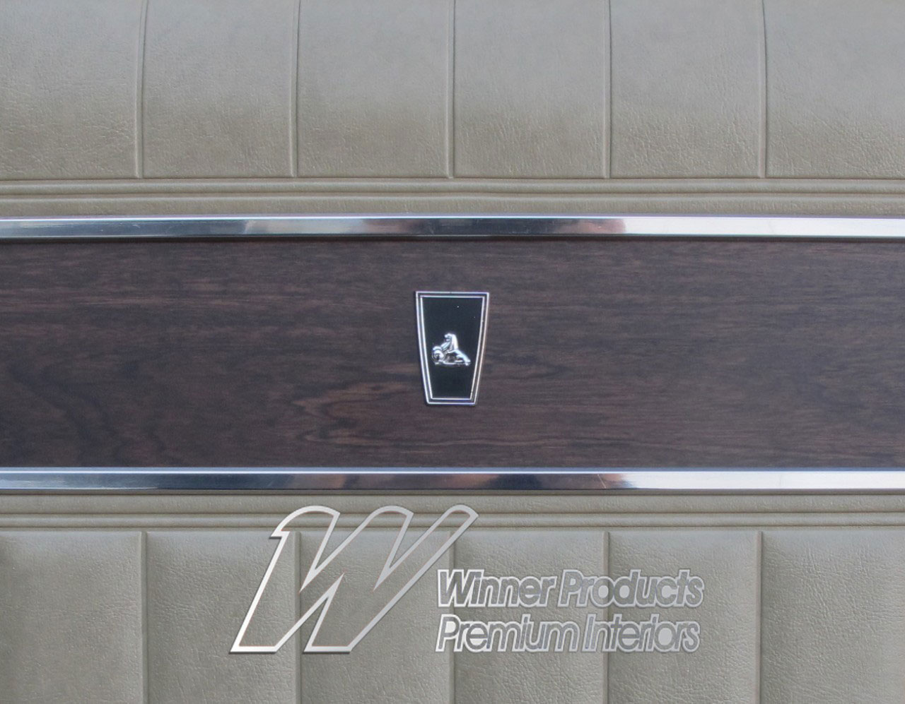 Holden Premier HK Premier Sedan 18S Buckskin Beige & Castillion Weave Door Trims (Image 3 of 3)