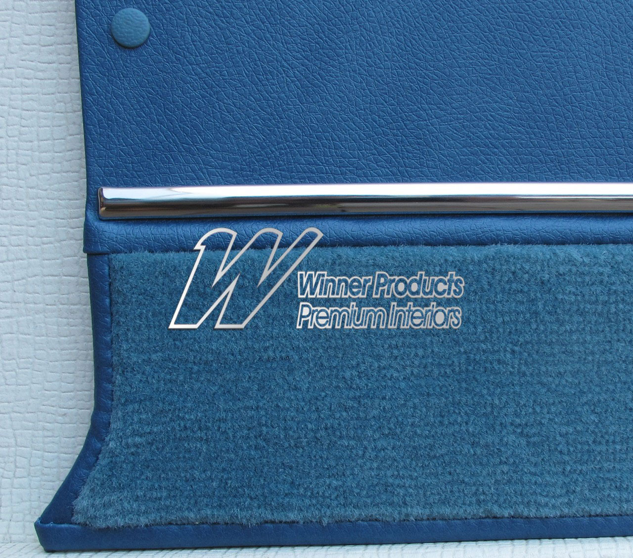 Holden Brougham HG Brougham Sedan 14M Twilight Blue & Brocade Kick Panels (Image 3 of 4)