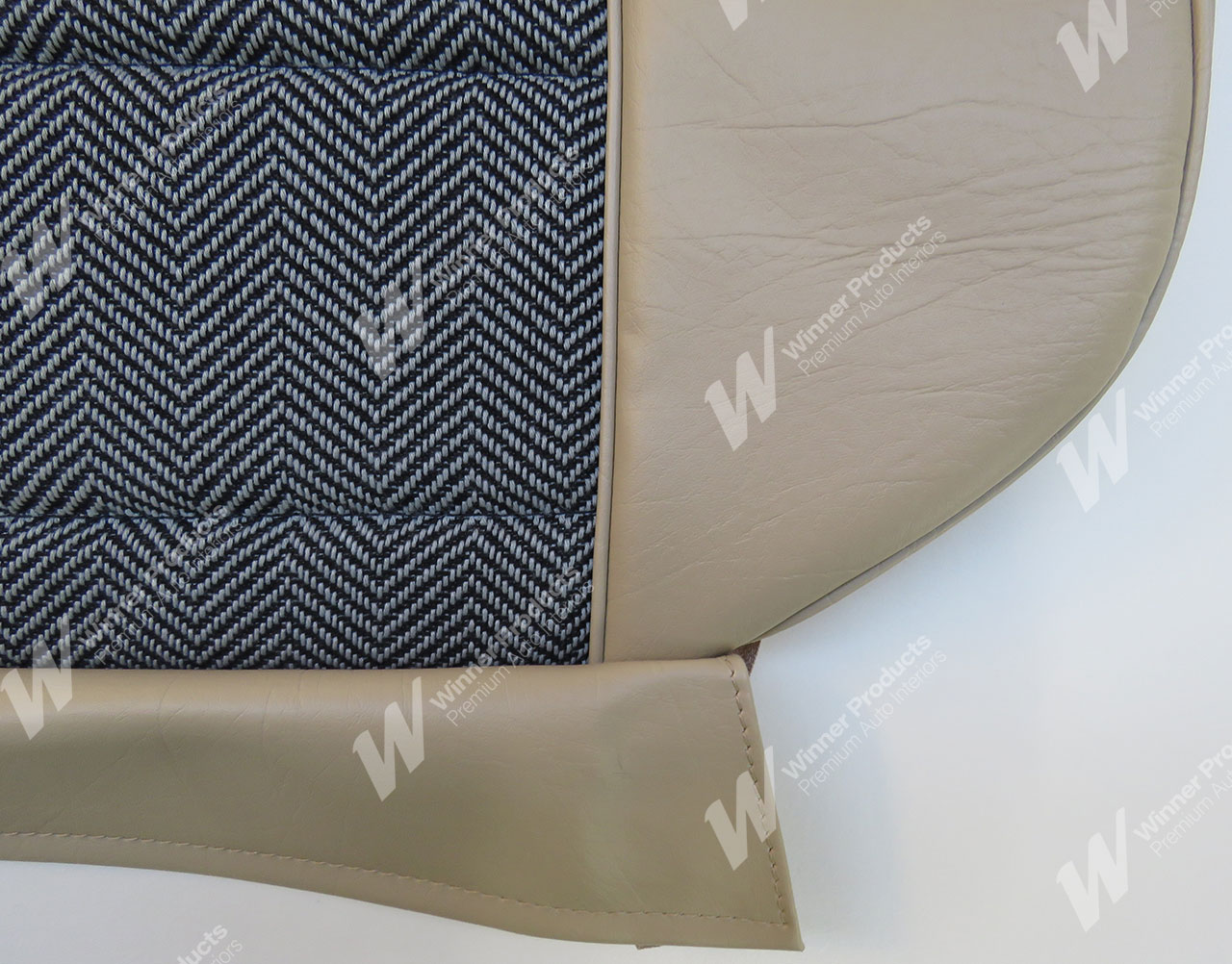 Holden Monaro HQ Monaro GTS Sedan Mar-Sep 74 38Y Doeskin & Chestnut & Herringbone Seat Covers (Image 4 of 5)