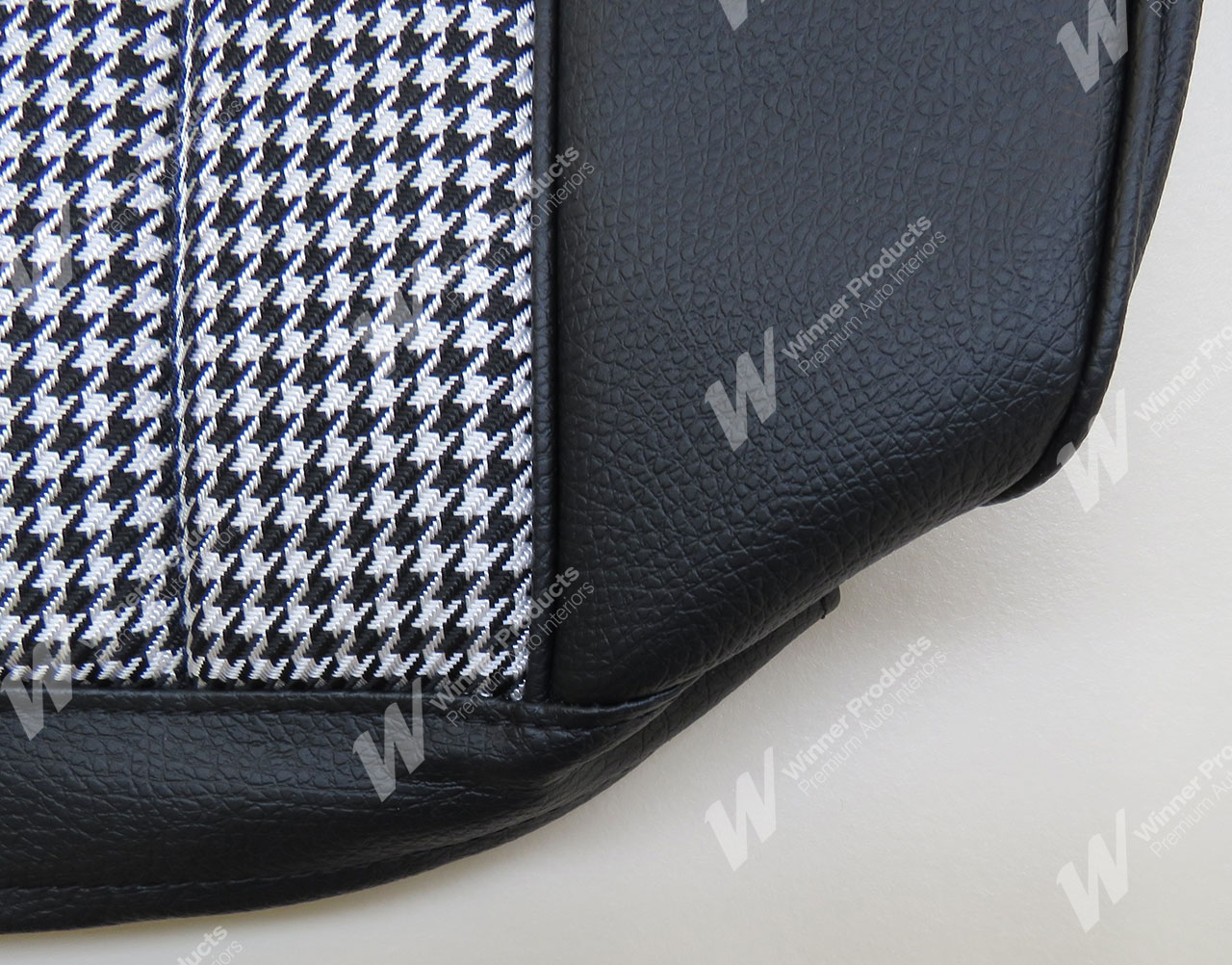 Holden Torana LJ Torana GTR Coupe 40Y Black & Houndstooth Seat Covers (Image 5 of 5)