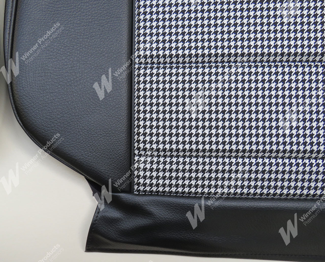 Holden SS HQ SS Sedan 10C Black Seat Covers (Image 6 of 7)