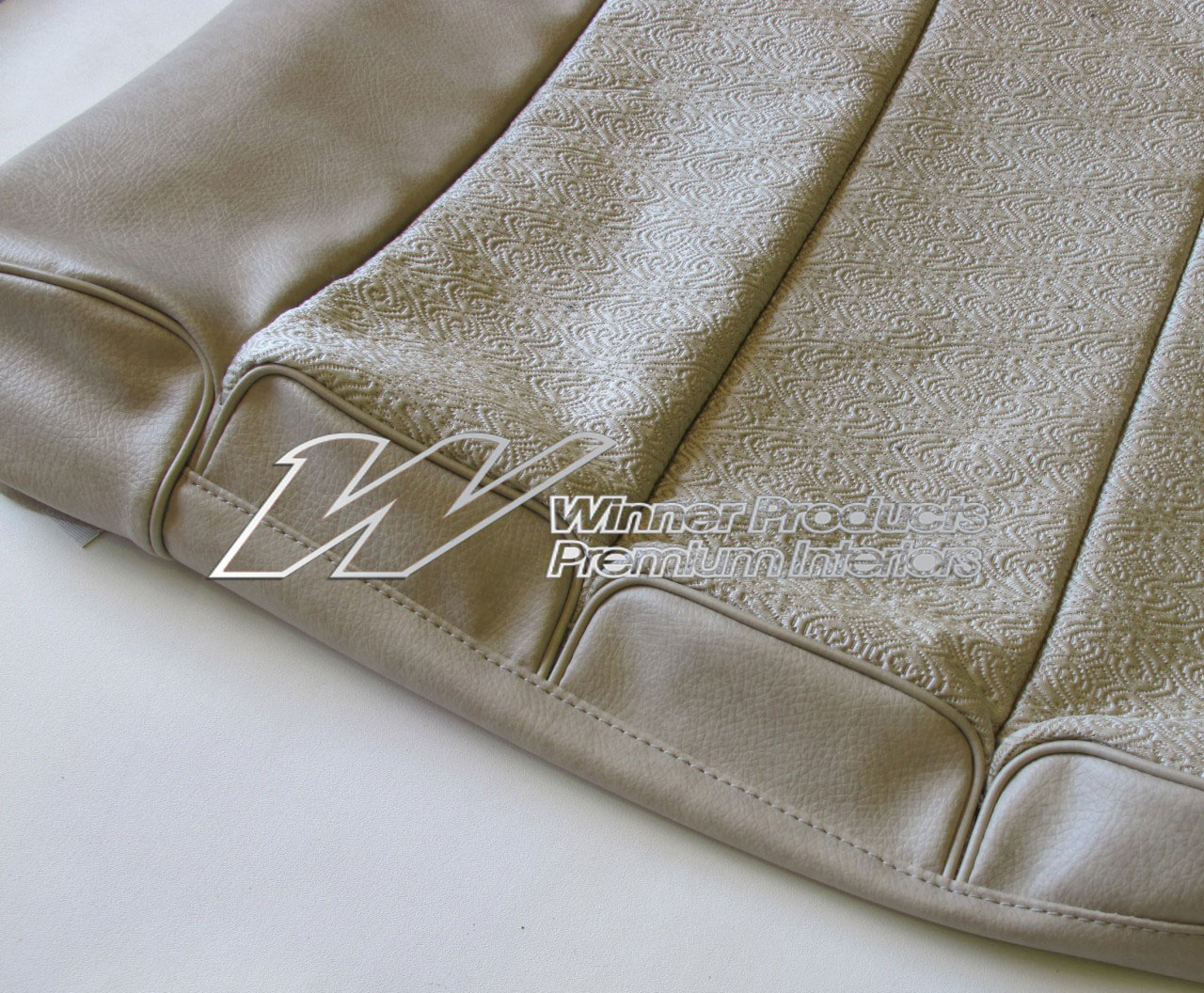 Holden Brougham HT Brougham Sedan 18M Sandalwood & Brocade Seat Covers (Image 5 of 8)