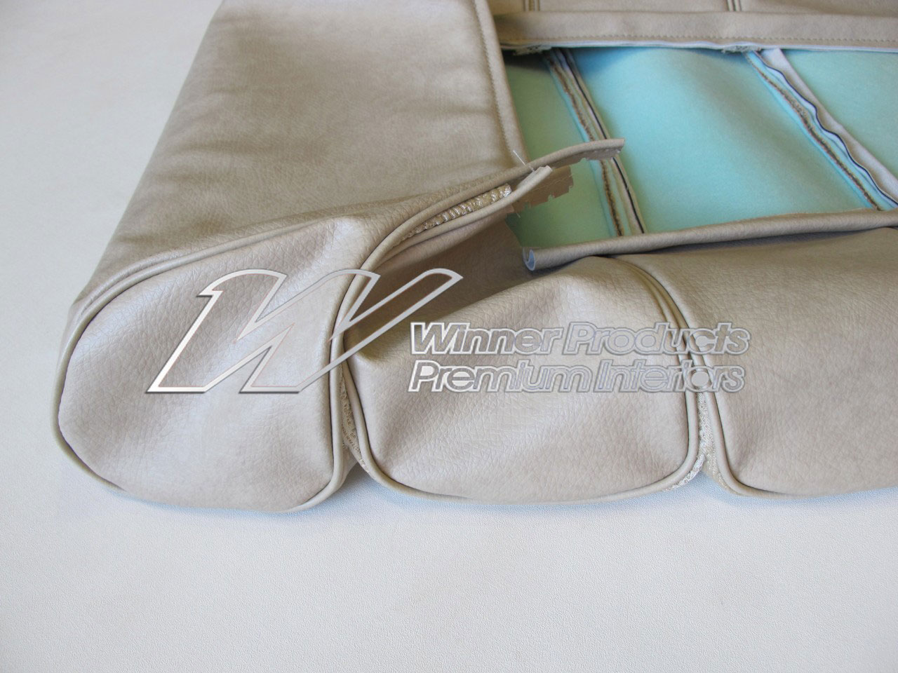 Holden Brougham HT Brougham Sedan 18M Sandalwood & Brocade Seat Covers (Image 6 of 8)