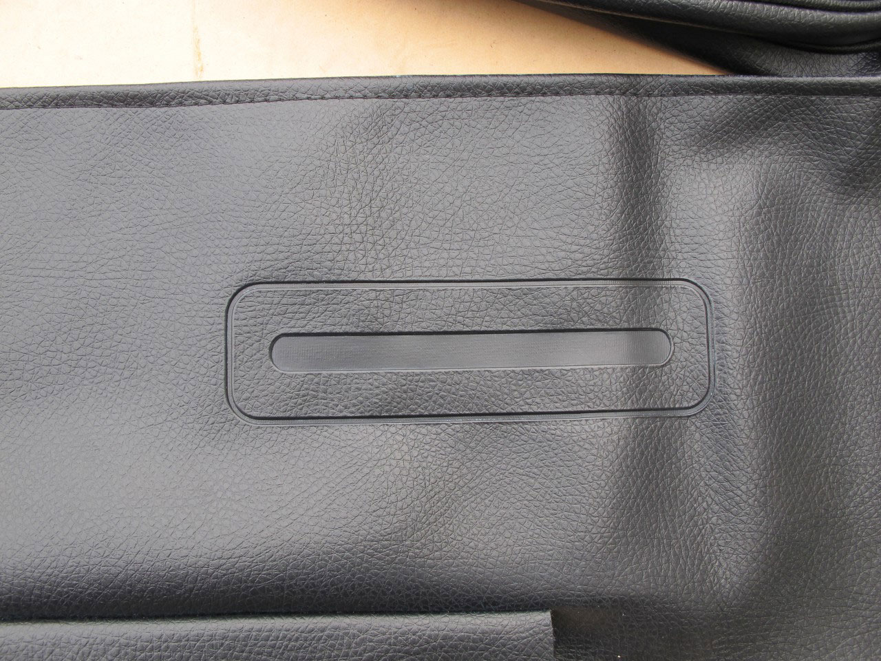 Holden Premier HT Premier Sedan 10R Black Seat Covers (Image 2 of 10)