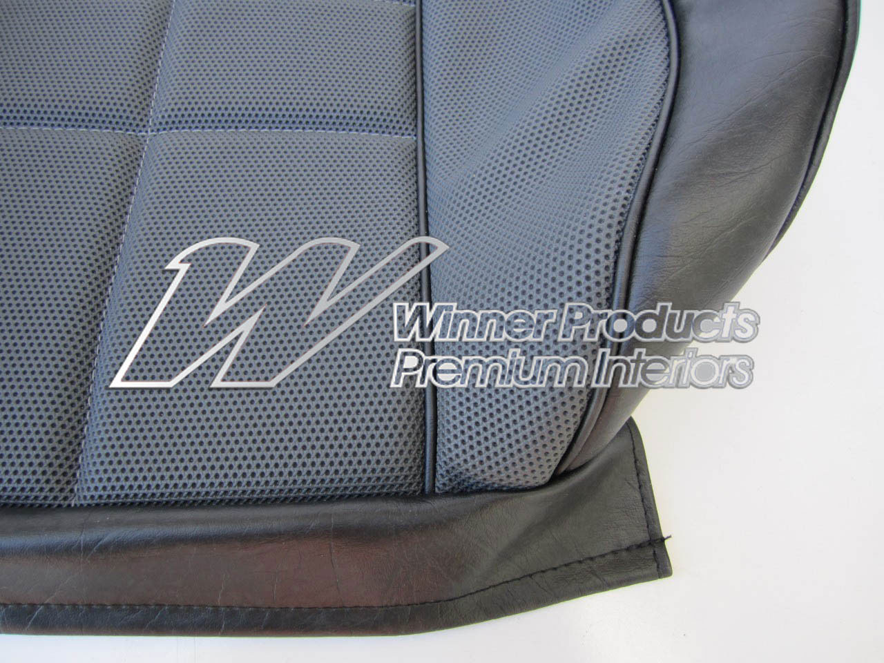 Holden Torana LX Torana SS Hatch 18V Slate Black Seat Covers (Image 8 of 14)