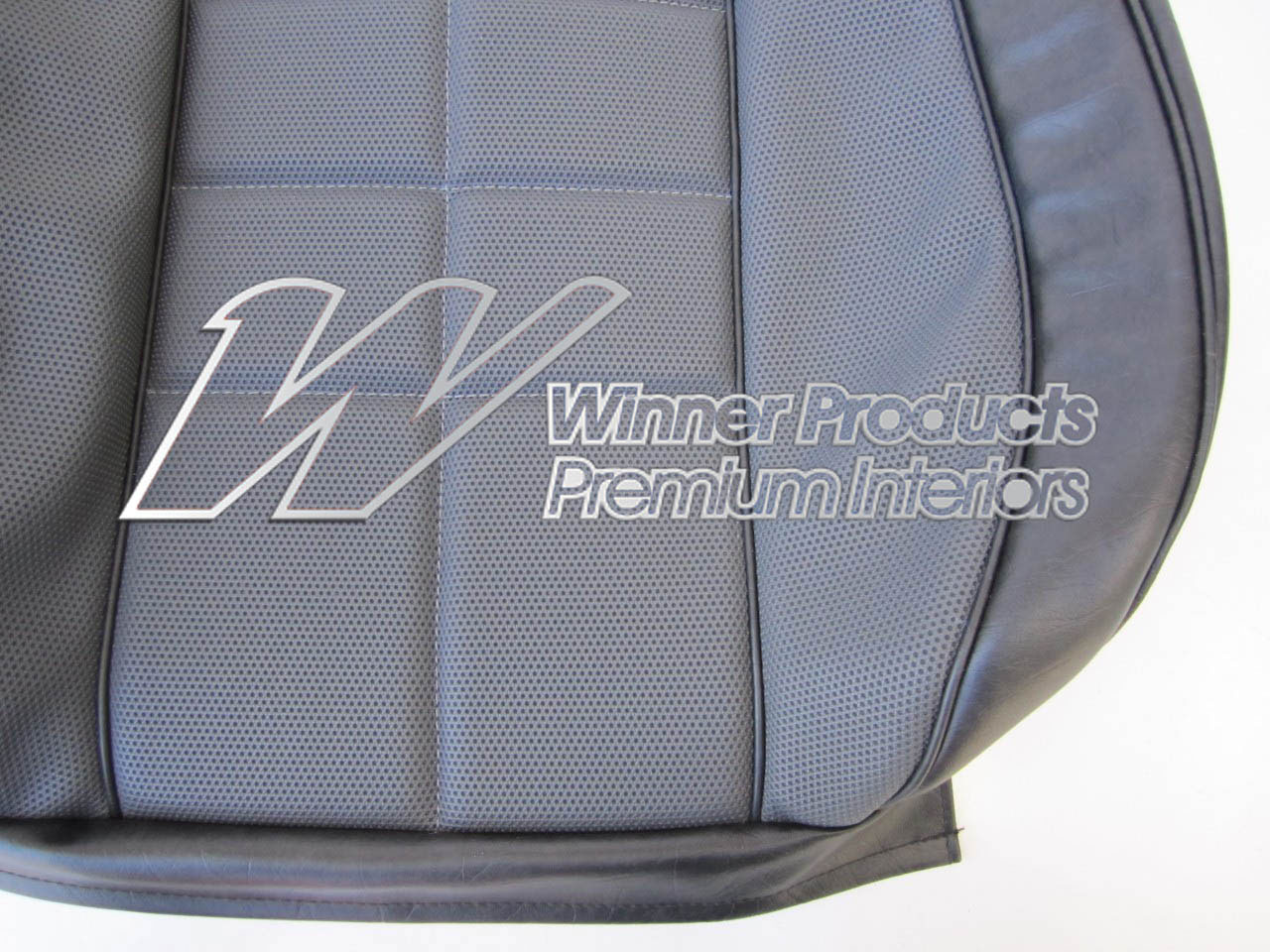 Holden Torana LX Torana SS Hatch 18V Slate Black Seat Covers (Image 9 of 14)