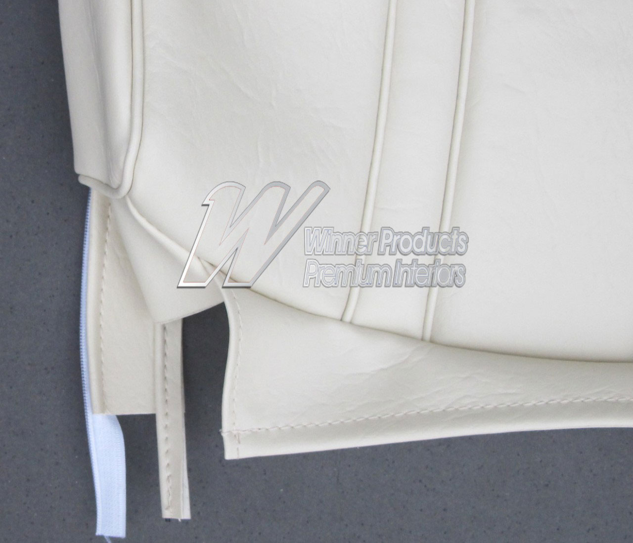 Ford GT XB GT Sedan W White Seat Covers (Image 2 of 14)